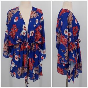 Gorgeous Boutique Brand Floral Kimono/Coverup/Robe